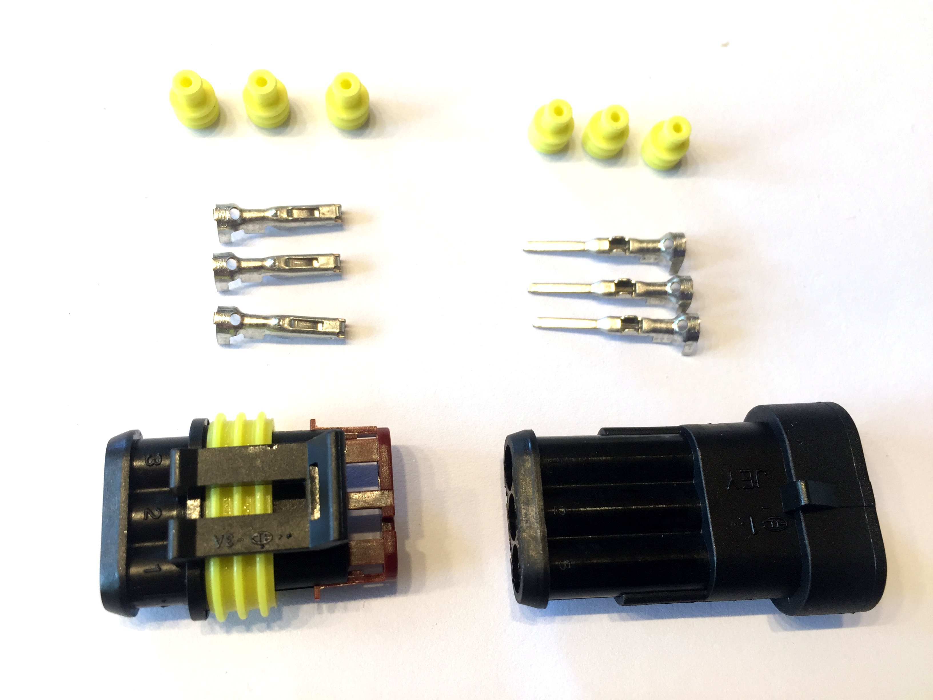 Housing-connector-set Superseal AMP